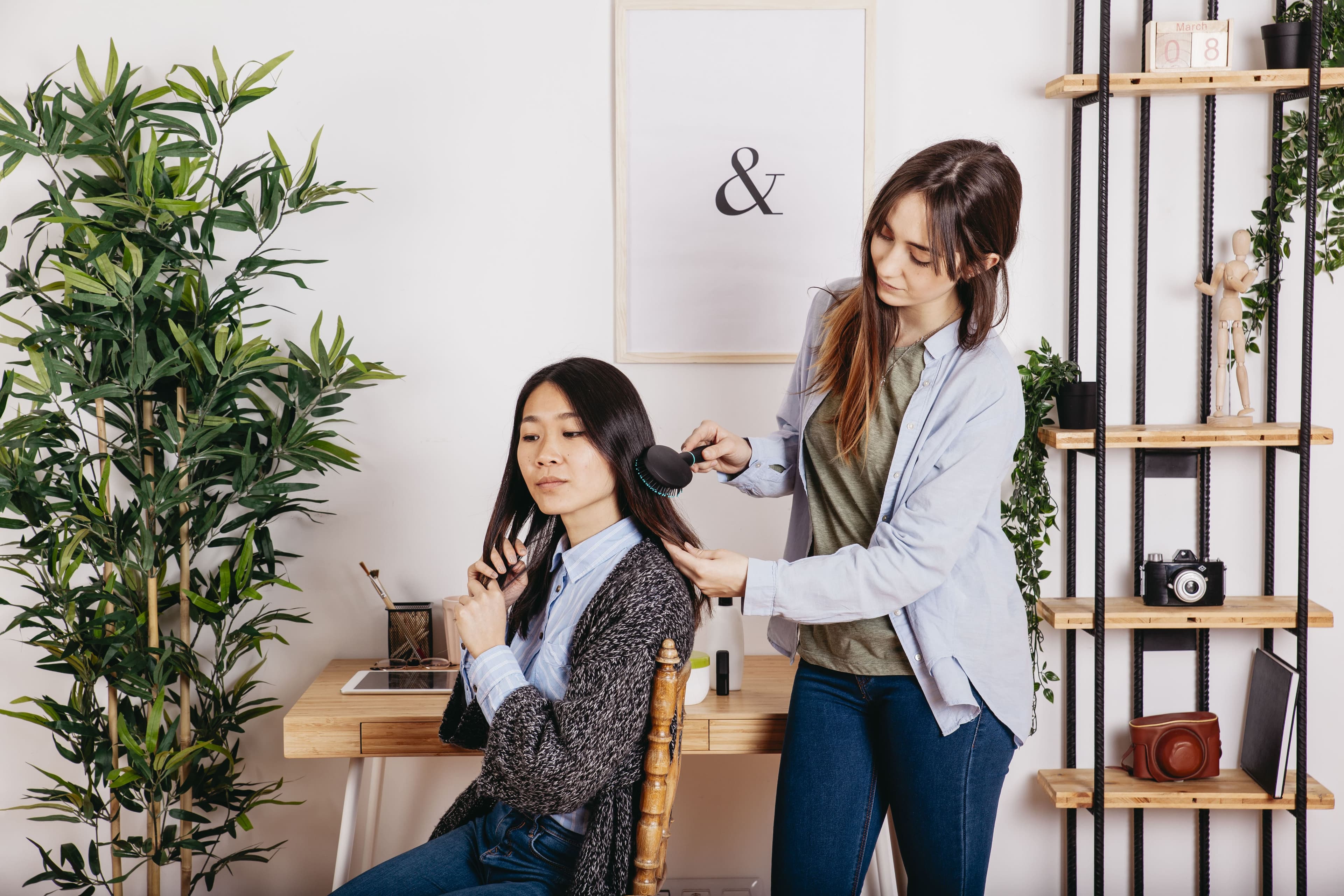 Best At-Home Beauty Services in Canada (2026 Guide)